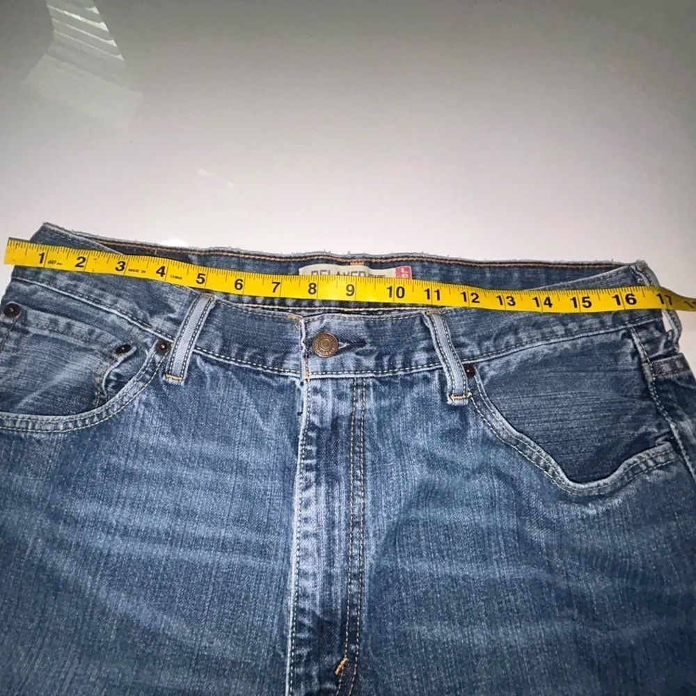 Levi’s Denim Jeans 550 Relaxed Fit Size 36x32 Women’s Vinatge